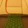 AISLANTE-INFLABLE-9.jpg COLCHONETA ULTRALIVIAVA CON ALMOHADA 530 GRS (AIS-M-3)