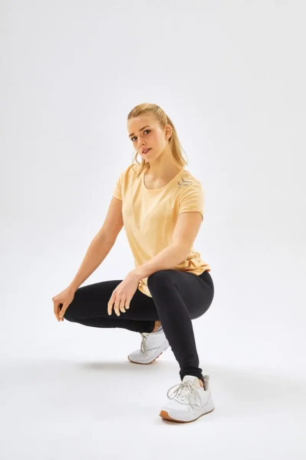 D_NQ_NP_2X_685223-MLA51050070490_082022-F.webp Remera Mujer JRY Agustina (32061)