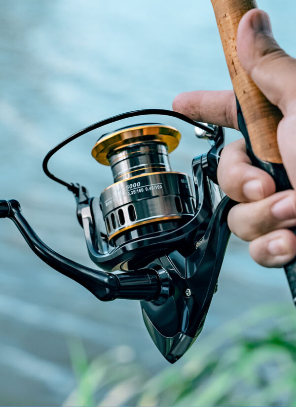 HE-5.jpg Reel Harden carrete metalico 1bb con carrete extra.