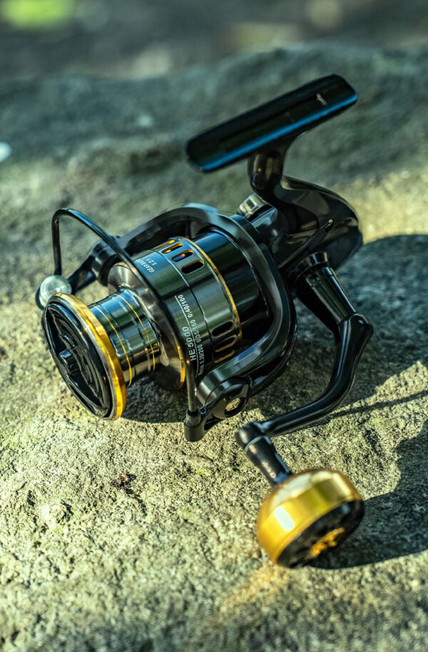 HE-7.jpg Reel Harden carrete metalico 1bb con carrete extra.