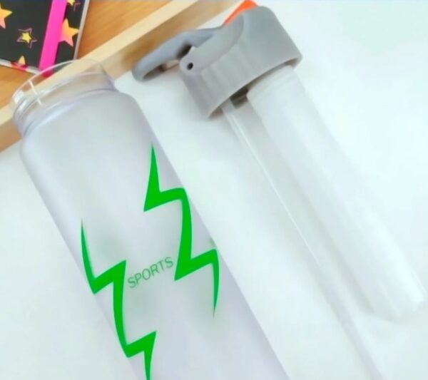 WhatsApp-Image-2025-10-28-at-16.35.16-2.jpeg Botella de agua Deportiva Sport 700 ML Verde